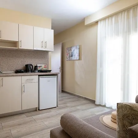 Ioranna - Sithonia Aparthotel Sarti