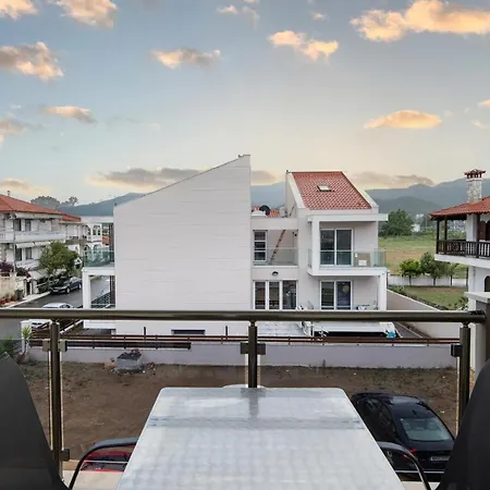 Ioranna - Sithonia Aparthotel Sarti