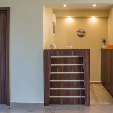 Ξενοδοχείο με διαμερίσματα Ioranna - Sithonia Σάρτη